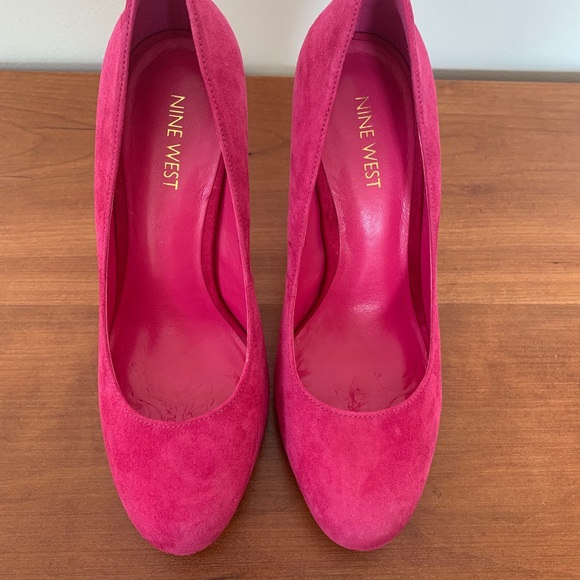 Pink suede Nine West pumps - Picture 4 of 7